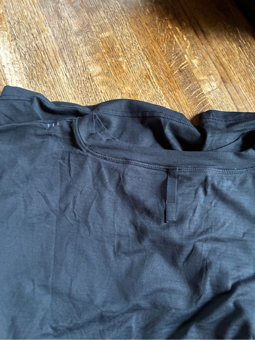 lululemon athletica Men's Short Sleeve Tees - Black & Teal - Picture 6 of 9